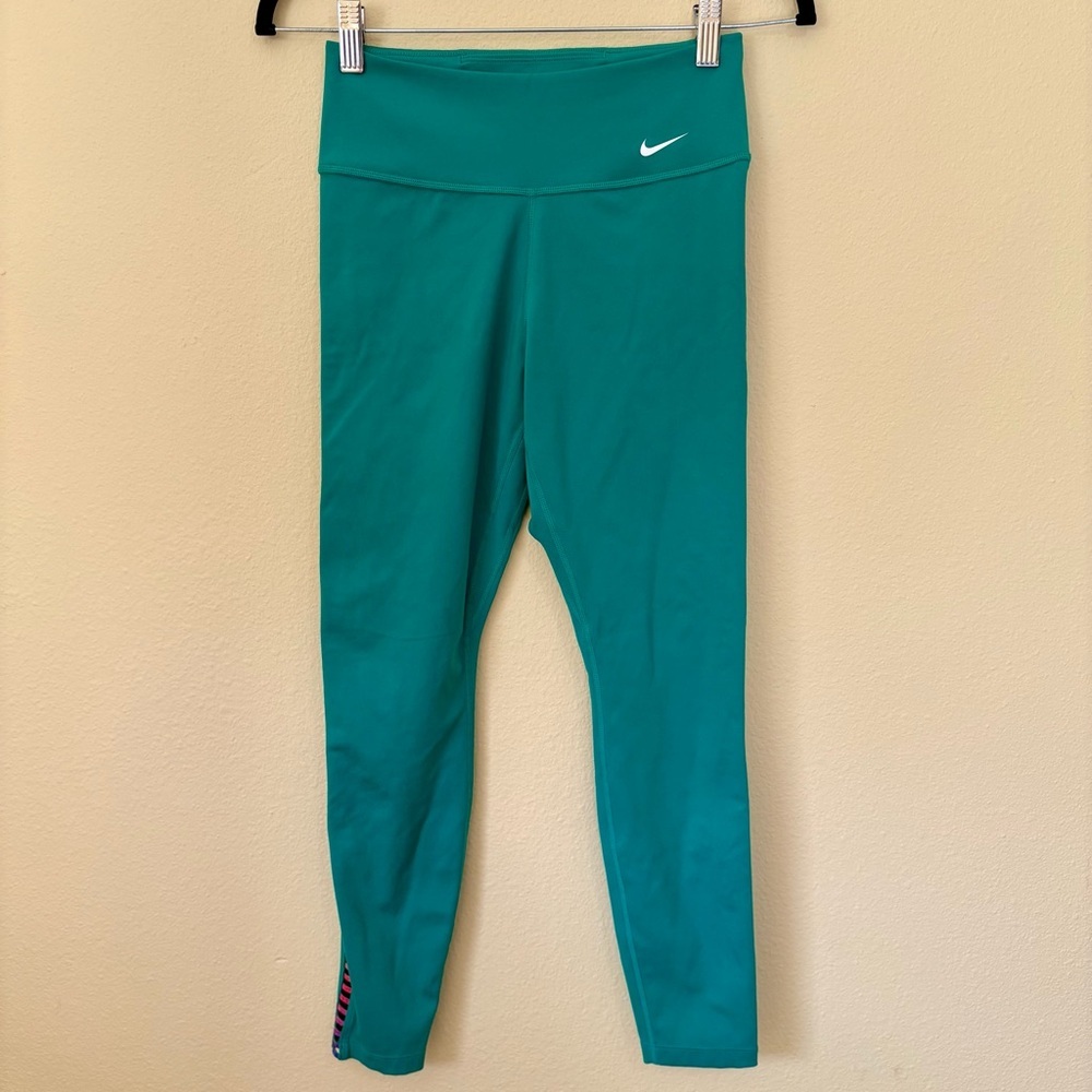 Nike Dry Fit Leggings - Small